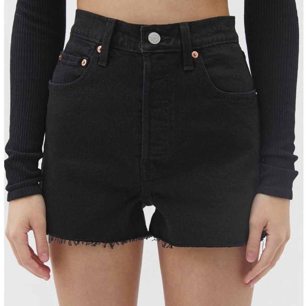 Levi's Black Ribcage Shorts
